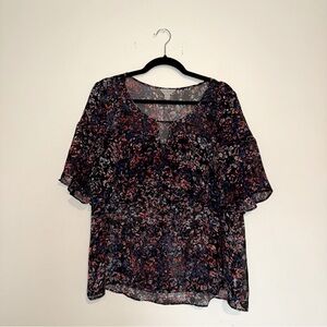 Belle Sky | Black and Blue Flutter Sleeve Blouse